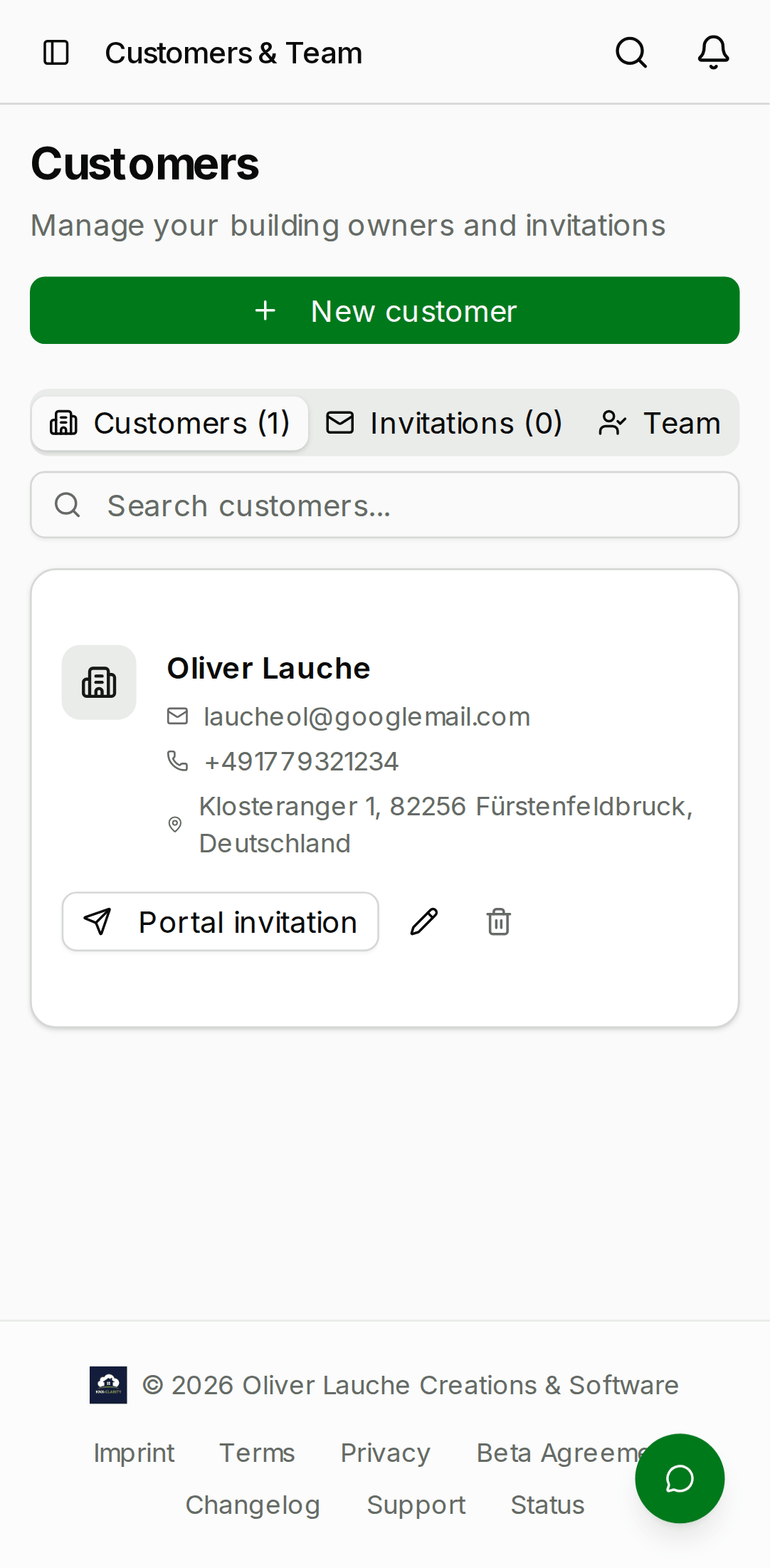 Customers list page showing a table with columns Name, Company, Email, Phone, Projects, and an Invite column. An 'Add customer' button sits in the top right. — mobile view